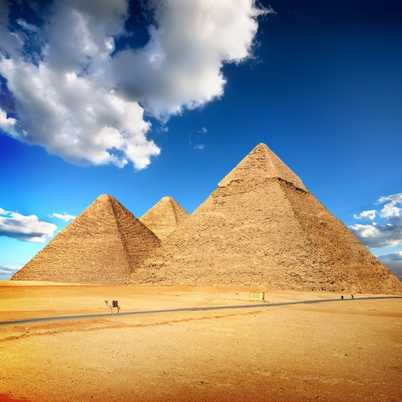 402 x 402 Pyramids of Giza