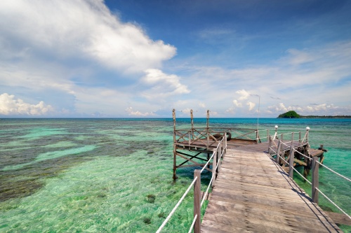 500 x 333 Jetty Gaya Island