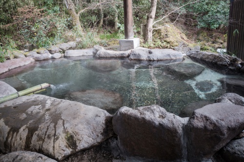 500 x 333 Onsen pool in Japan