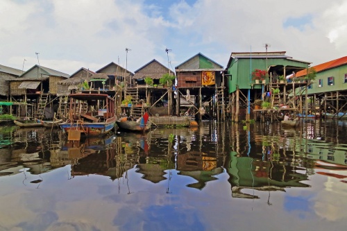 500 x 333 Stilted village Tonle Sap Cambodia