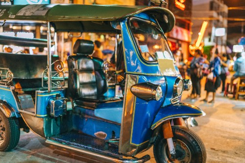 500 x 333 Tuk tuk Bangkok 1