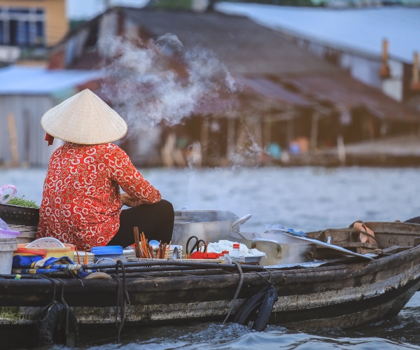 Nga Nam floating market