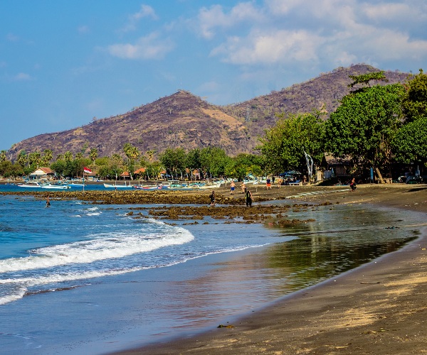 Pemuteran black sand beach Bali 2