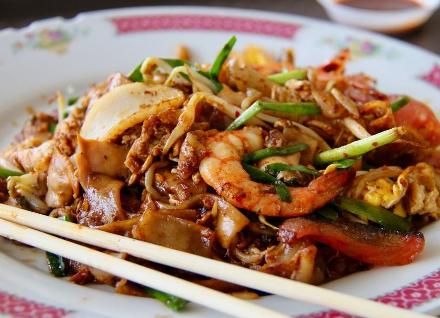 What to do budget dining Char Kway Teow Singapore